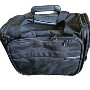 Briggs & Riley Black Nylon Duffle Bag Carry On Compartments Extending Handle